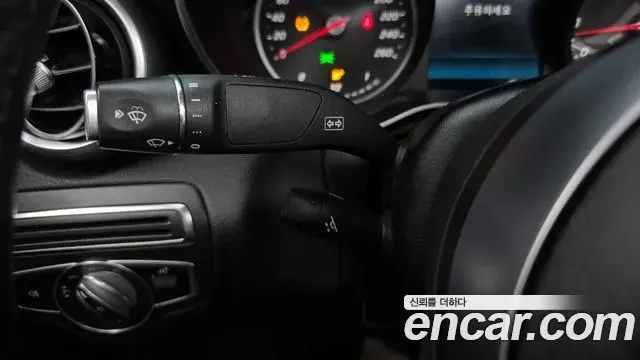 Mercedes-Benz C-Class 2019 — Фото 18/20