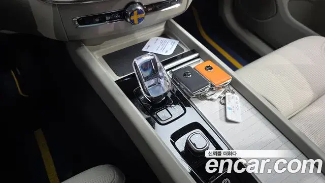 Volvo XC60 2025 — Şəkil 38/38
