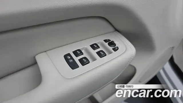 Volvo XC60 2025 — Şəkil 35/38