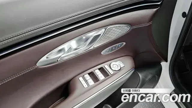Genesis GV70 2024 — ფოტო 15/30