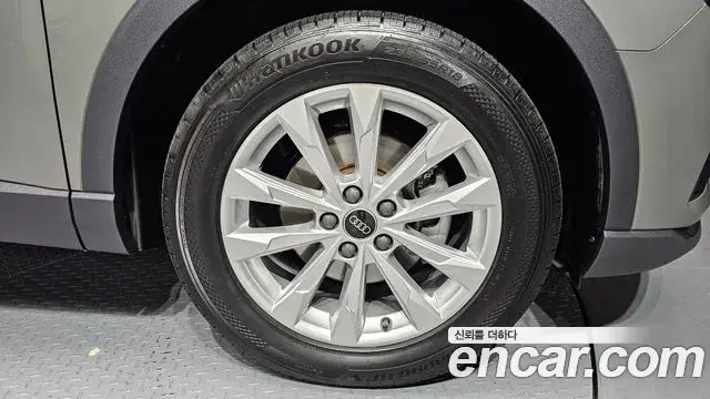 Audi Q3 2023 — Photo 1/31