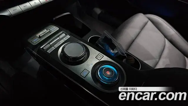 Genesis GV70 2022 — Photo 8/20