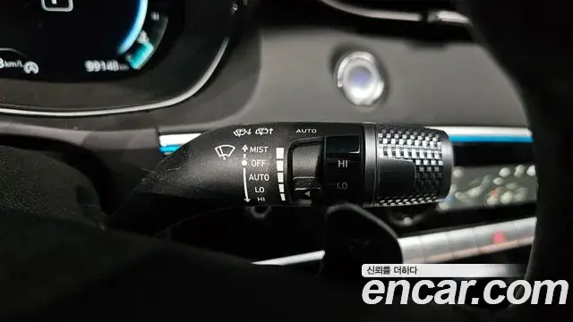 Genesis GV70 2022 — Photo 18/20