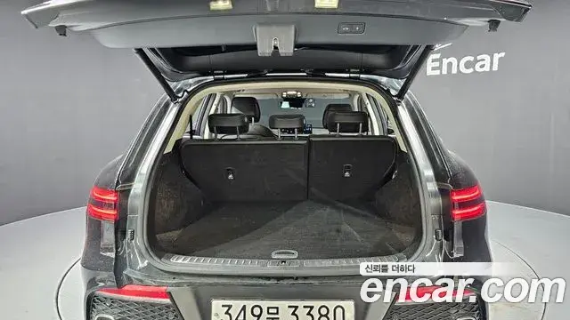 Genesis GV70 2022 — Photo 10/20