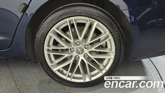 Genesis G70 2019 — ფოტო 3/30