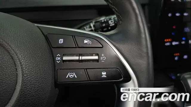 Hyundai Staria 2025 — Photo 16/20