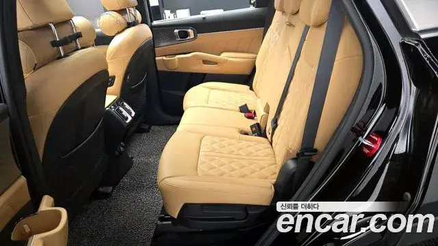 Kia Sorento 2021 — Photo 4/36