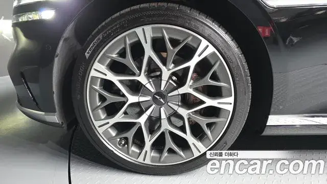Genesis G90 2023 — ფოტო 6/20