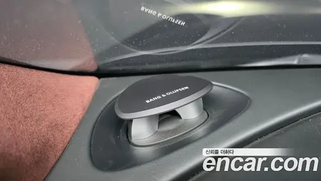 Genesis G90 2023 — ფოტო 14/20