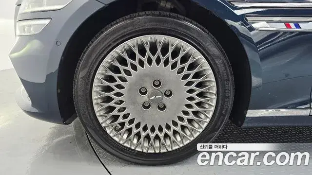 Genesis G80 2021 — Şəkil 16/31