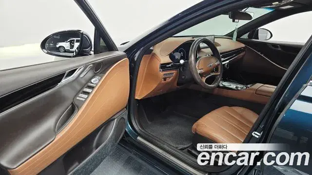 Genesis G80 2021 — Şəkil 28/31