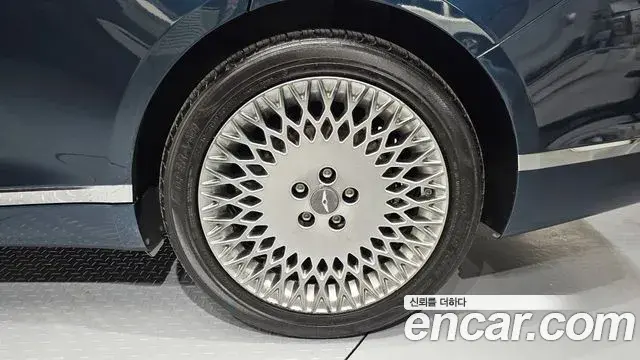 Genesis G80 2021 — Şəkil 29/31