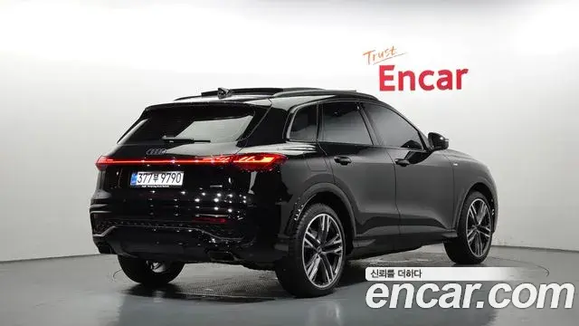 Audi Q5 2025 — Photo 15/20