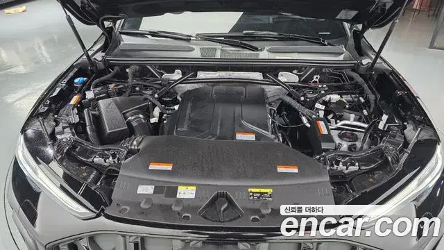 Audi Q5 2025 — Photo 18/20