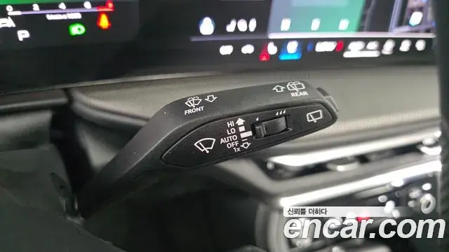 Audi Q5 2025 — Photo 6/20