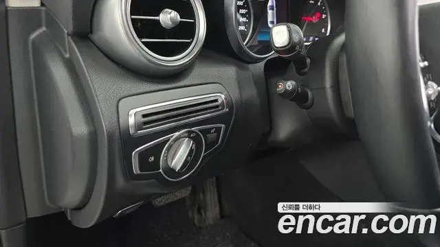 Mercedes-Benz C-Class 2019 — Фото 20/20