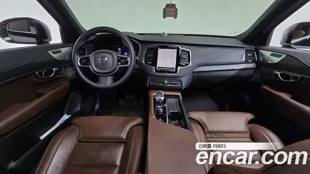 Volvo XC90 2022 — ფოტო 5/37