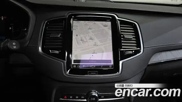 Volvo XC90 2022 — ფოტო 37/37