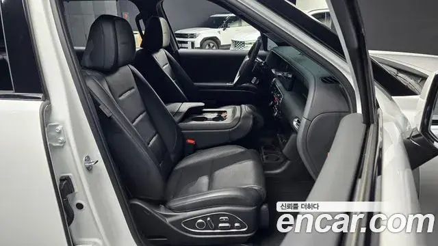 Hyundai Palisade 2025 — ფოტო 17/33