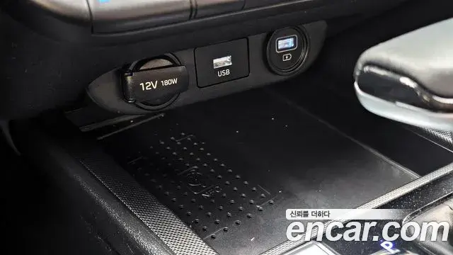 Hyundai The New Avante Hybrid 2020 — Şəkil 22/32