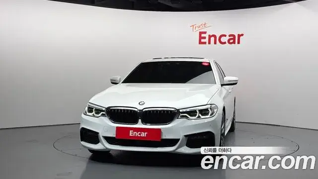 BMW 5 Series 2019 — ფოტო 9/20