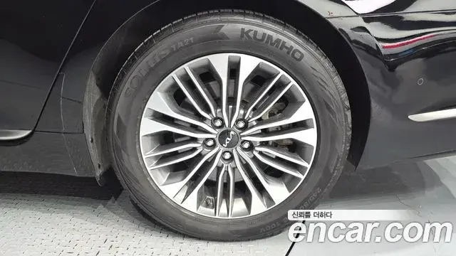 Kia The K9 2022 — Photo 6/32