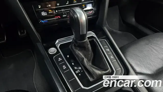 Volkswagen Arteon 2023 — Şəkil 23/31