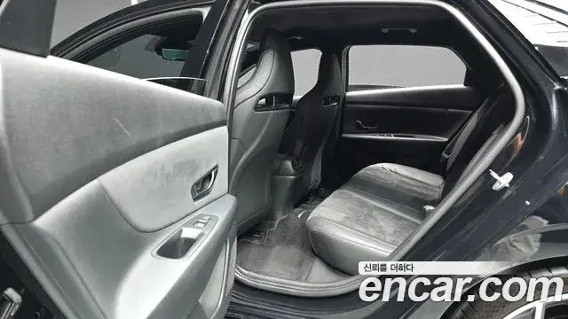 Hyundai The New Avante Hybrid 2021 — Şəkil 29/30