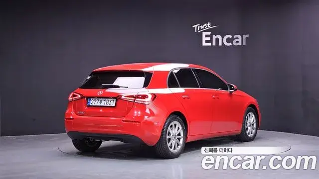 Mercedes-Benz A-Class 2019 — Şəkil 9/30