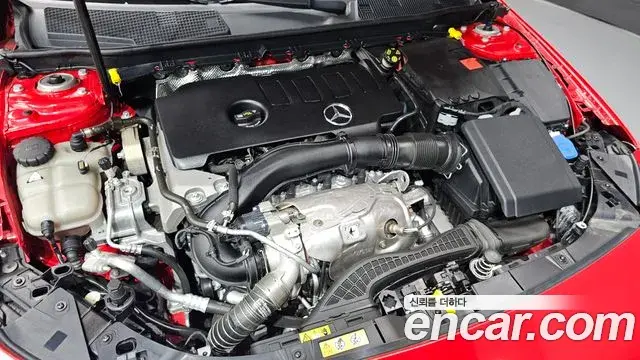 Mercedes-Benz A-Class 2019 — Şəkil 10/30