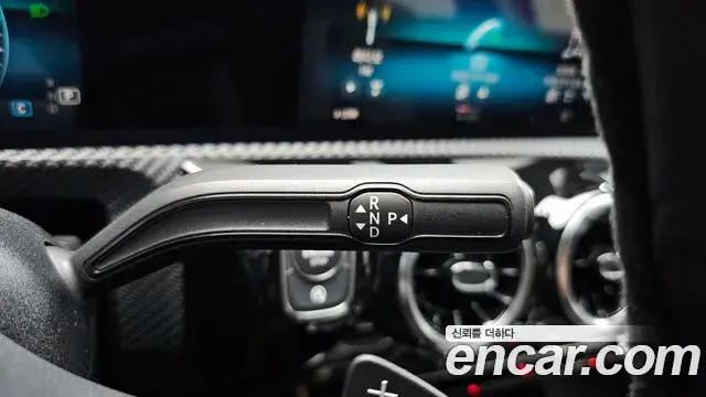 Mercedes-Benz A-Class 2019 — Şəkil 17/30