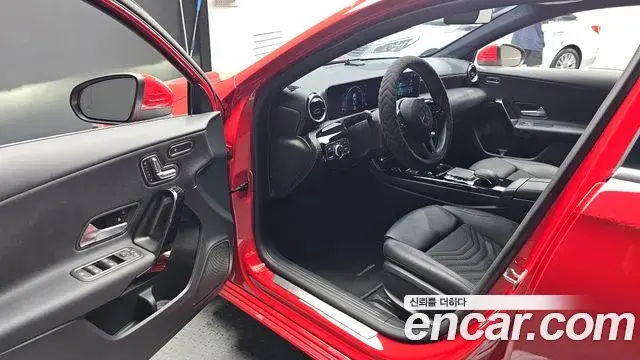 Mercedes-Benz A-Class 2019 — Şəkil 7/30