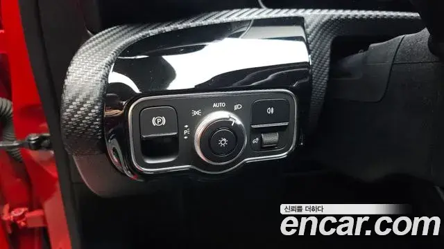 Mercedes-Benz A-Class 2019 — Şəkil 26/30