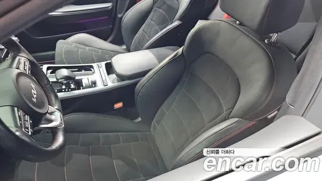 Kia Stinger Meister 2022 — Photo 23/37