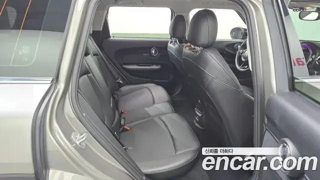 Mini Cooper Clubman 2020 — Photo 18/20