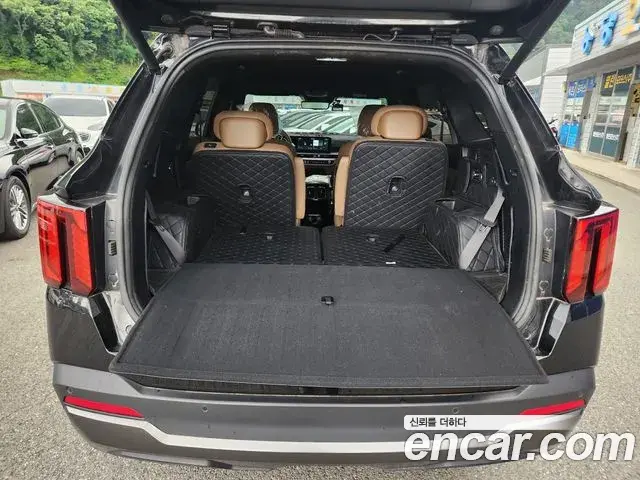 Kia Sorento 2023 — Фото 8/20