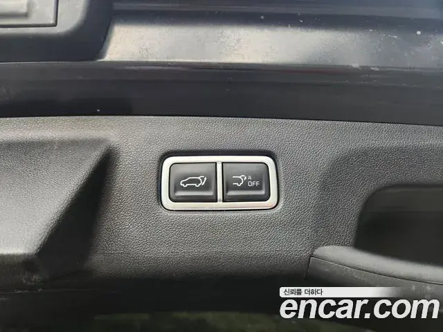 Kia Sorento 2023 — Фото 11/20