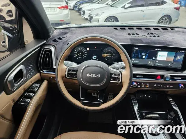 Kia Sorento 2023 — Фото 15/20