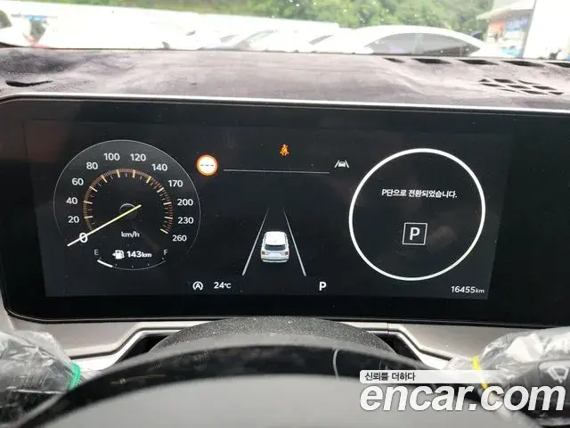 Kia Sorento 2023 — Фото 18/20