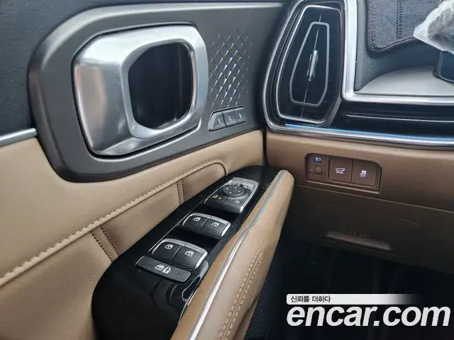 Kia Sorento 2023 — Фото 19/20