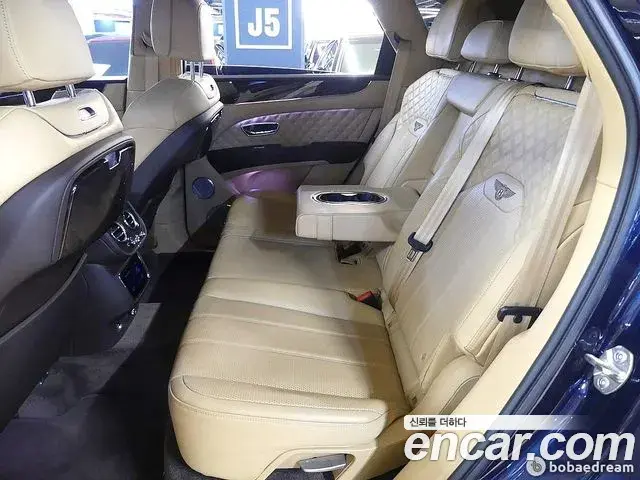 Bentley Bentayga 2022 — Şəkil 5/20