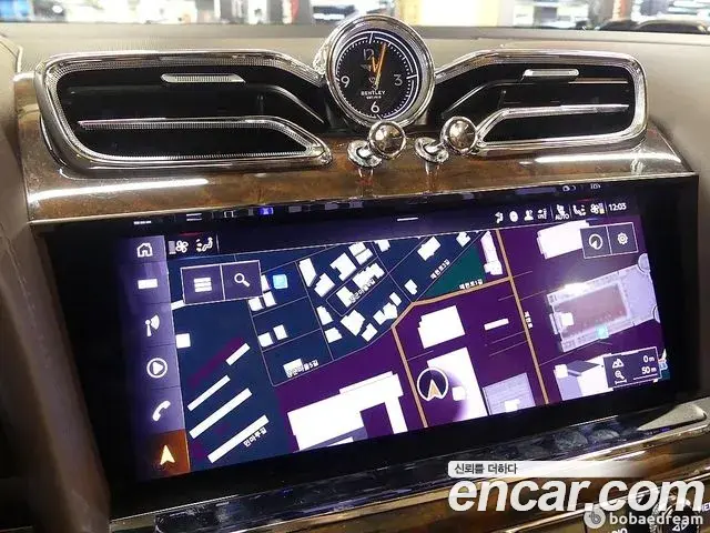 Bentley Bentayga 2022 — Şəkil 8/20