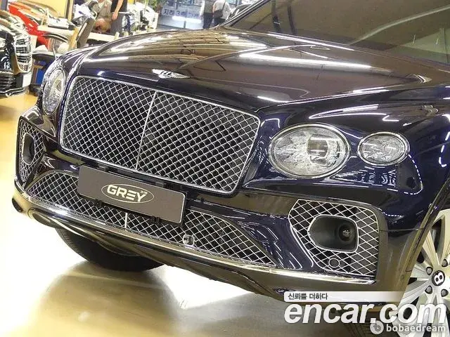 Bentley Bentayga 2022 — Şəkil 17/20