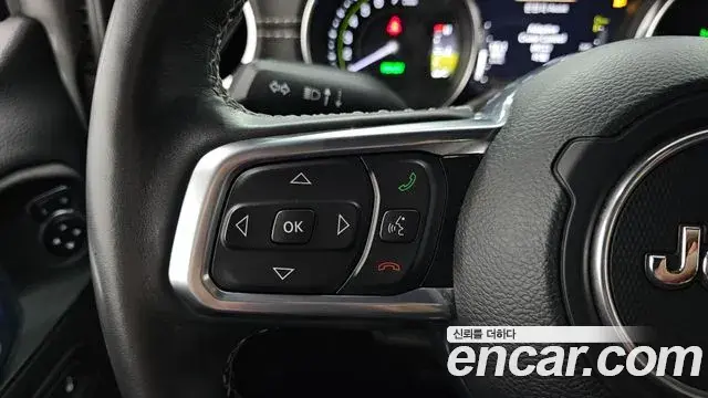 Jeep Wrangler 2021 — Photo 2/32