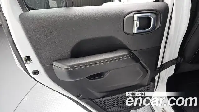 Jeep Wrangler 2021 — Photo 7/32