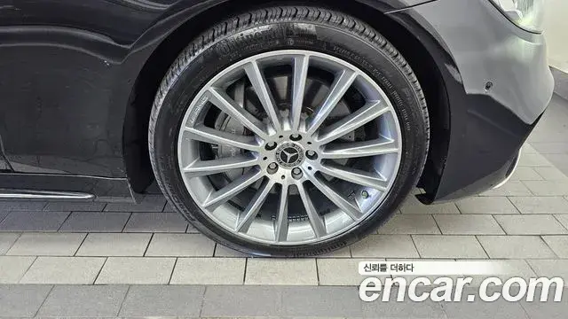 Mercedes-Benz S-Class 2018 — ფოტო 21/33