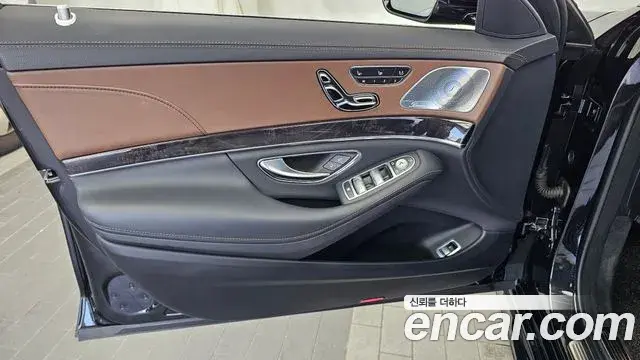 Mercedes-Benz S-Class 2018 — ფოტო 25/33