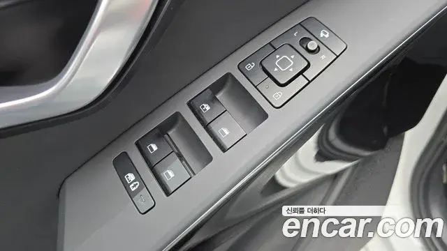 Kia Niro 2022 — Photo 1/31