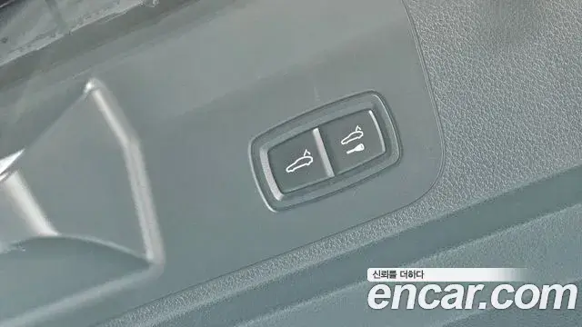 Porsche Panamera 2018 — Şəkil 18/20