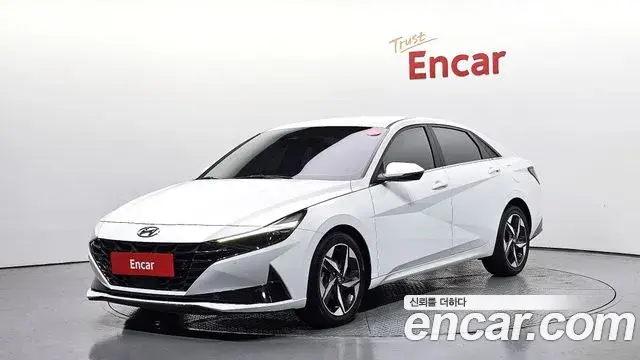 Hyundai The New Avante Hybrid 2020 — Photo 19/20